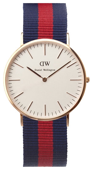 Daniel Wellington Classic Oxford gold wrist watches for men - 1 picture, image, photo